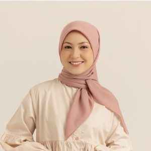 hijab paris segiempat